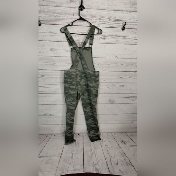 NWT: "Cat & Jack" girls bib overalls - Picture 4 of 11